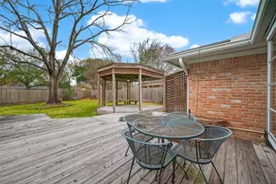 1722 Shannon Valley Dr, Houston, TX 77077 - Photo 33