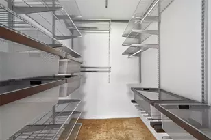 1722 Shannon Valley Dr, Houston, TX 77077 - Photo 27