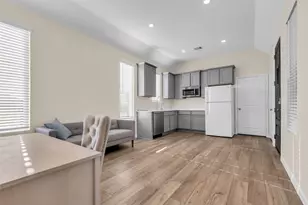 9502 Marble Pk Ln, Baytown, TX 77521 - Photo 5