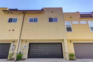 26 W Oaks Dr, Houston, TX 77058 - Photo 31