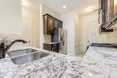 26 W Oaks Drive, Houston, TX 77058 - Photo 15