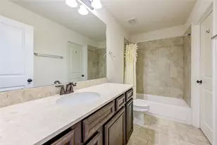 26 W Oaks Dr, Houston, TX 77058 - Photo 21