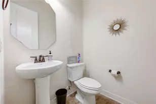 26 W Oaks Dr, Houston, TX 77058 - Photo 29