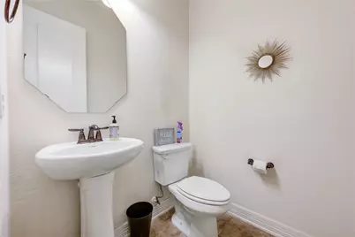 26 W Oaks Drive, Houston, TX 77058 - Photo 33