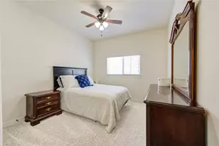 26 W Oaks Dr, Houston, TX 77058 - Photo 15
