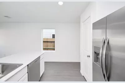 21269 Carosella Dr, New Caney, TX 77357 - Photo 9