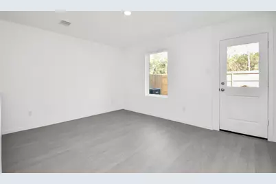 21269 Carosella Dr, New Caney, TX 77357 - Photo 13