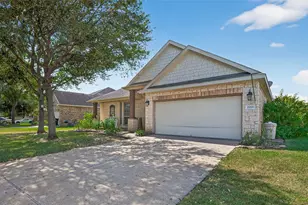 2019 Preston Park, Rosenberg, TX 77471 - Photo 3