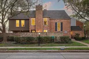 1266 Fountain View Dr, Houston, TX 77057 - Photo 1