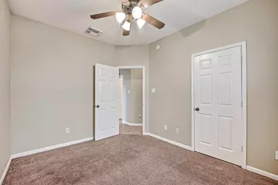 2296 Catalonia Cove, League City, TX 77573 - Photo 25