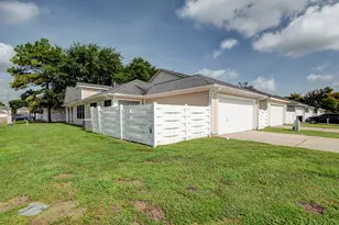 9622 Farrell Dr, Houston, TX 77070 - Photo 19