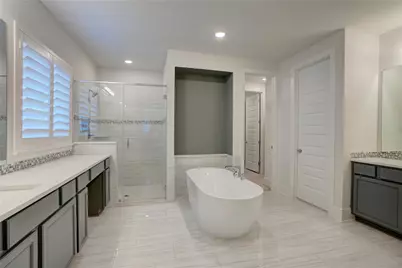 126 Keechie Creek, Conroe, TX 77304 - Photo 7