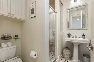 1724 Avenue L, Galveston, TX 77550 - Photo 25