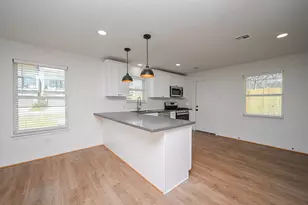 4710 Hershe St, Houston, TX 77020 - Photo 21