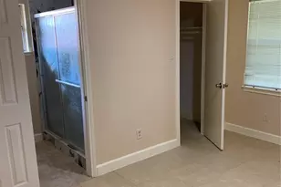 5736 W Airport Blvd, Houston, TX 77035 - Photo 9