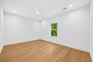7828 Beckley St, Houston, TX 77088 - Photo 13