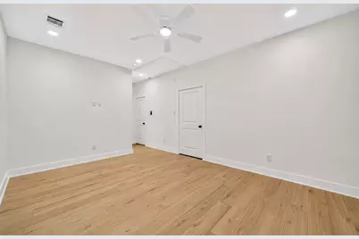 7828 Beckley Street #Back, Houston, TX 77088 - Photo 11