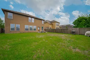 1703 Macclesby Ln, Houston, TX 77049 - Photo 37