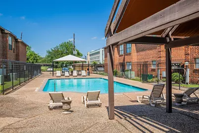 3100 Walnut Bend Lane #422, Houston, TX 77042 - Photo 11