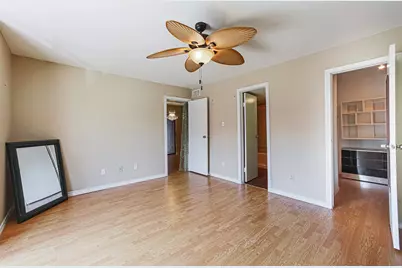 3100 Walnut Bend Lane #422, Houston, TX 77042 - Photo 5