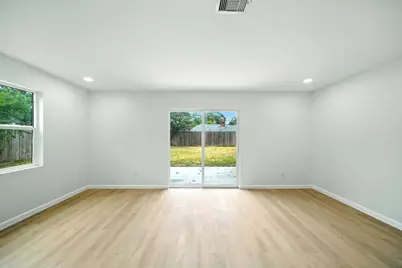 6034 Birchmont Drive, Houston, TX 77092 - Photo 5
