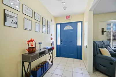 1218 S Johnson Street, Alvin, TX 77511 - Photo 3