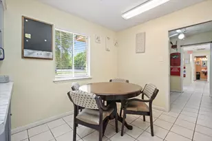 1218 S Johnson St, Alvin, TX 77511 - Photo 11