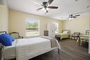 1218 S Johnson St, Alvin, TX 77511 - Photo 13