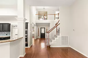 71 E Sterling Pond Cir, The Woodlands, TX 77382 - Photo 13