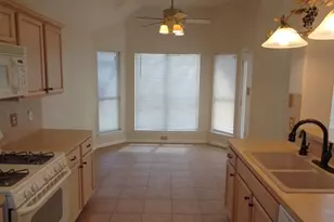 32510 Decker Oaks Dr, Pinehurst, TX 77362 - Photo 5