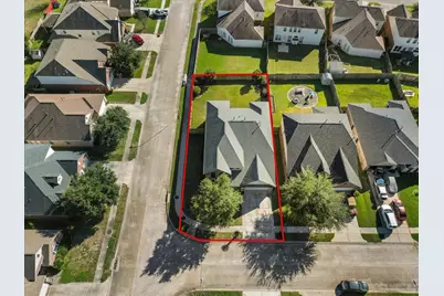 5922 Rosemary Circle, Baytown, TX 77521 - Photo 5