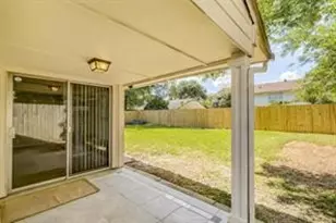 7602 Harpers Glen Ln, Houston, TX 77072 - Photo 15
