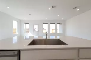 2047 Emerald Lk Trl, Dayton, TX 77535 - Photo 17