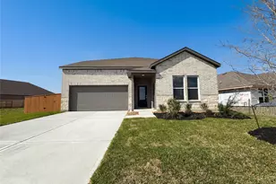 2047 Emerald Lk Trl, Dayton, TX 77535 - Photo 1