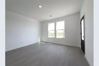 2047 Emerald Lake Trail, Dayton, TX 77535 - Photo 3