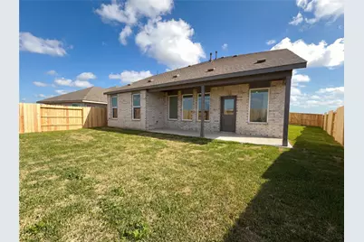 2047 Emerald Lake Trail, Dayton, TX 77535 - Photo 5