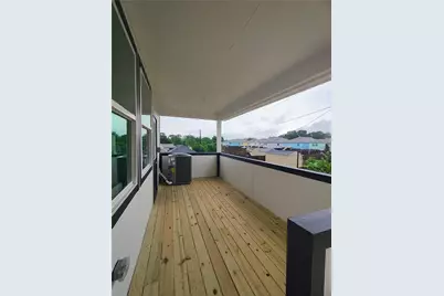 604 Fairfield Street E, Shoreacres, TX 77571 - Photo 9