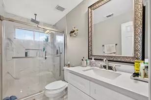 1802 Pepper Tree Ct, Sugar Land, TX 77479 - Photo 31