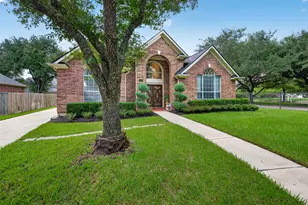 1802 Pepper Tree Ct, Sugar Land, TX 77479 - Photo 3