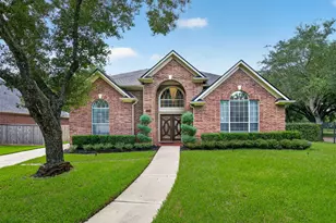 1802 Pepper Tree Ct, Sugar Land, TX 77479 - Photo 1