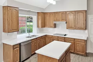 12414 Logan Mill Dr, Houston, TX 77070 - Photo 7