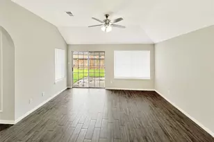 12414 Logan Mill Dr, Houston, TX 77070 - Photo 15