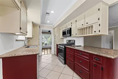 3202 Greenham Court, Spring, TX 77388 - Photo 9