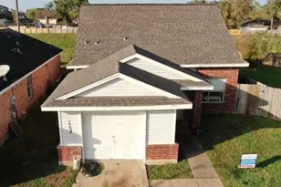 7704 Sign St, Houston, TX 77489 - Photo 1