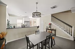 2605 W Dallas St, Houston, TX 77019 - Photo 13