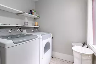 1209 Bomar St, Houston, TX 77006 - Photo 9