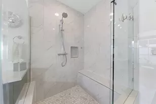 2403 W Kolbe Ln, Houston, TX 77080 - Photo 41