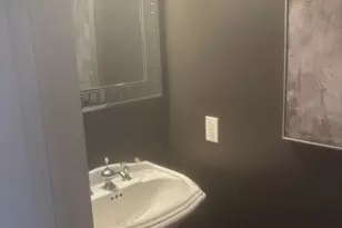 1333 Fairview St, Houston, TX 77006 - Photo 9