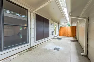 727 Bunker Hill Rd, Houston, TX 77024 - Photo 5