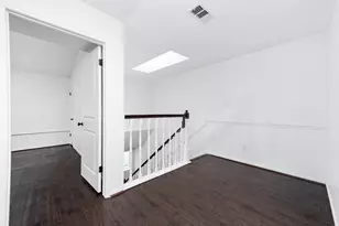 727 Bunker Hill Rd, Houston, TX 77024 - Photo 17